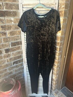Torrid Jumpsuit Women 2X Black Full Length Crushed Velvet  Whimsigoth.